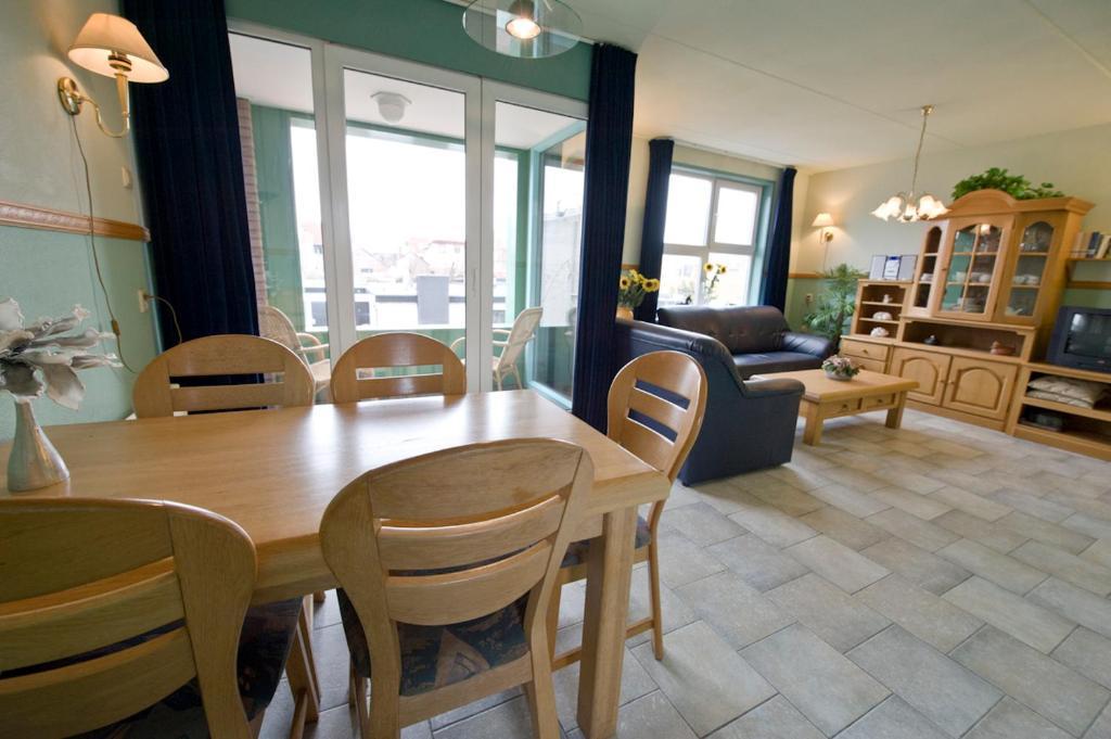 Guesthouse De Zonnestraal De Koog  Kamer foto