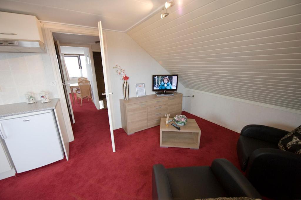 Guesthouse De Zonnestraal De Koog  Kamer foto