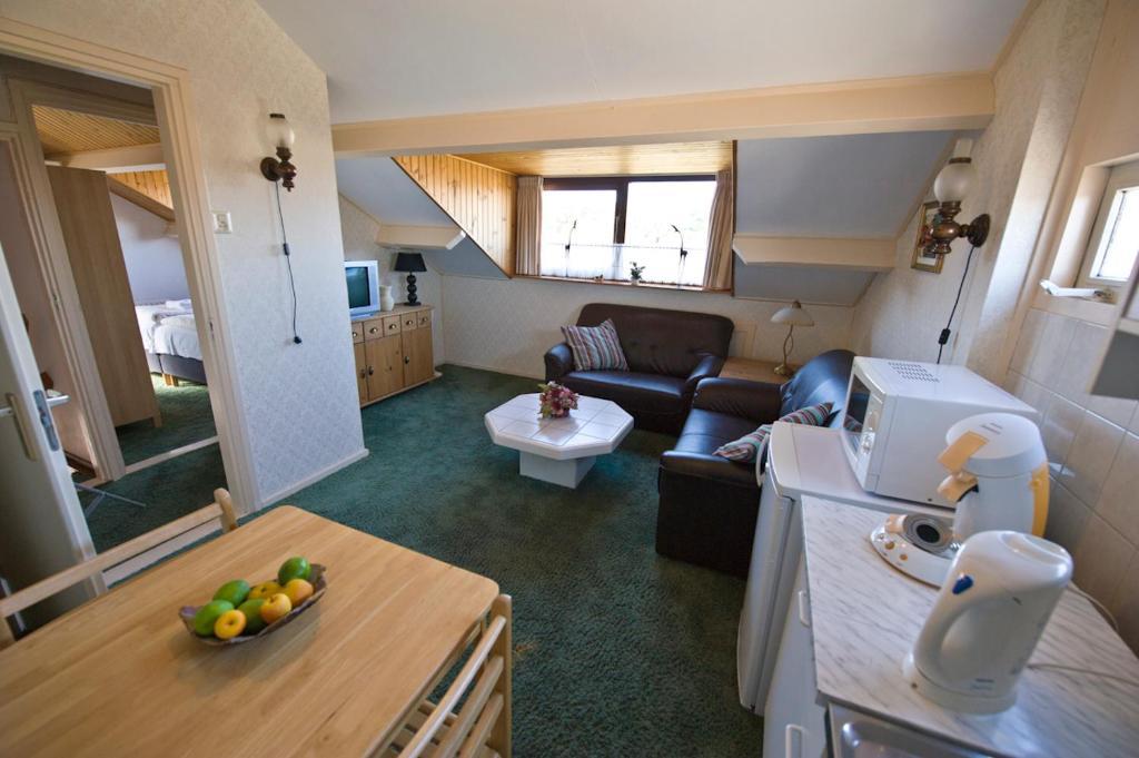 Guesthouse De Zonnestraal De Koog  Kamer foto
